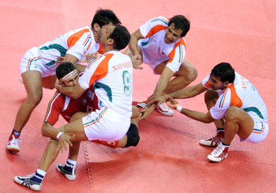 印度队逆转泰国队,黄鸭组合统治全场 印度队逆转泰国队,黄鸭组合统治全场