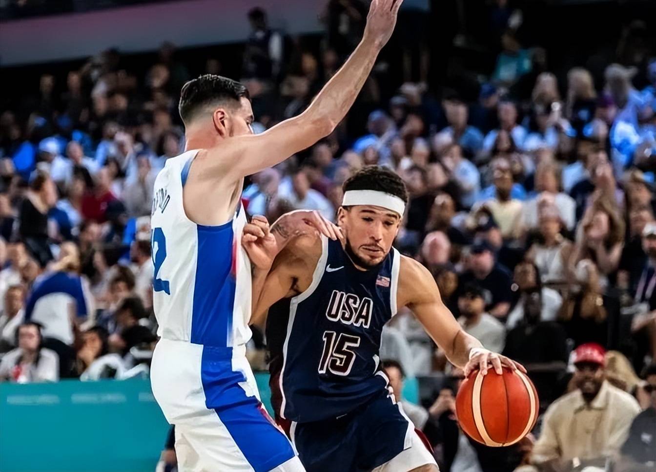 雷速足球直播平台-广东队鏖战尼克斯，布克状态火热