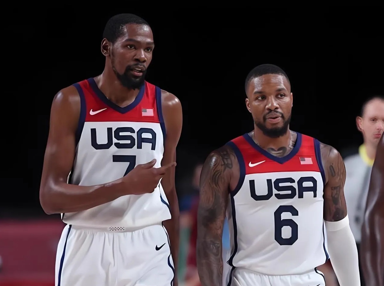 鹈鹕鏖战快船，利拉德刷新纪录