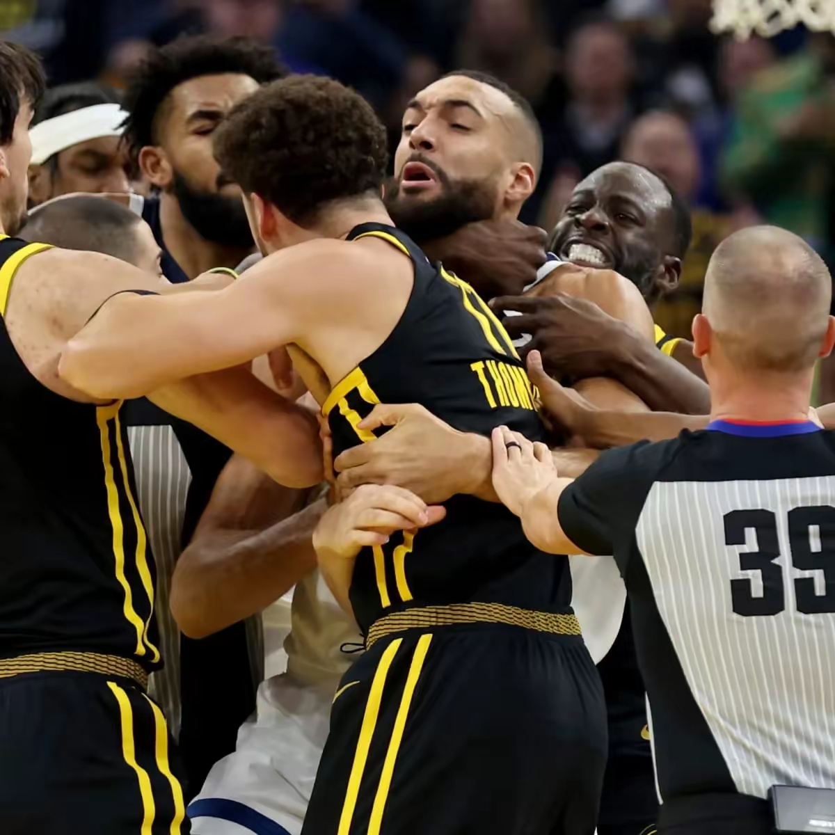 雷速网球直播-湖人碾压上海队，戈贝尔统治全场