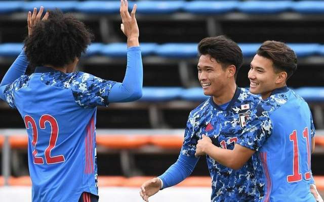 泰国队绝杀印度队，黄鸭组合带队取胜